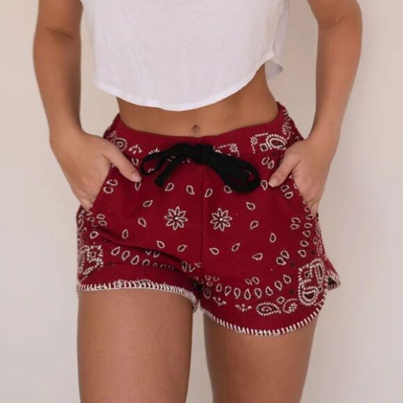 Sharon Fonseca Michele Shorts Mid Rise Red Paisley Size Small‎ - Picture 2 of 10